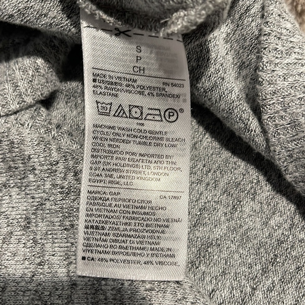 GUC gap soft spun longsleeve top - small - Picture 7 of 8